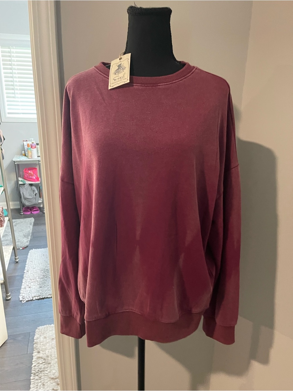 Women's Oversized Crewneck Sweatshirt- Burgundy